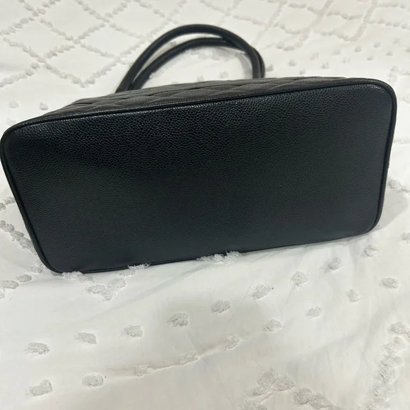 CHANEL Black Quilted CC Logo Tote - Picture 2 of 9